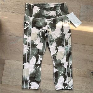 Women’s Abstract Print Leggings